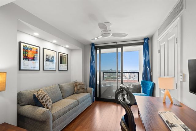85 E India Row 20G, Boston, MA 02110
