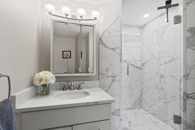 85 E India Row 20G, Boston, MA 02110