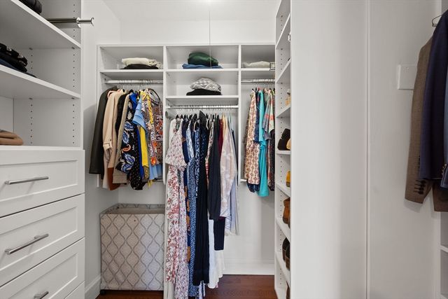 85 E India Row 20G, Boston, MA 02110