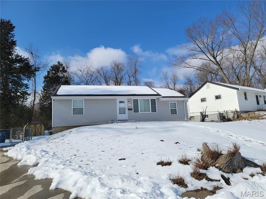 333 S Marguerite Avenue, Ferguson, MO 63135