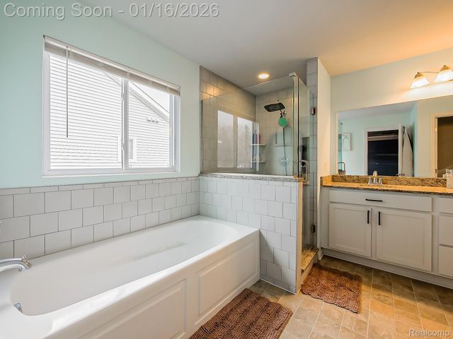 337 Beaver Run, Holly Township, MI 48442