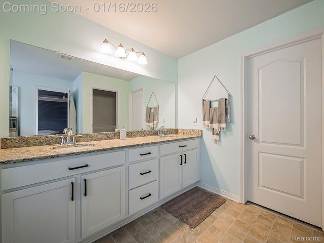 337 Beaver Run, Holly Township, MI 48442