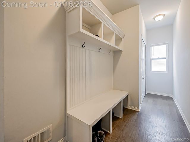 337 Beaver Run, Holly Township, MI 48442