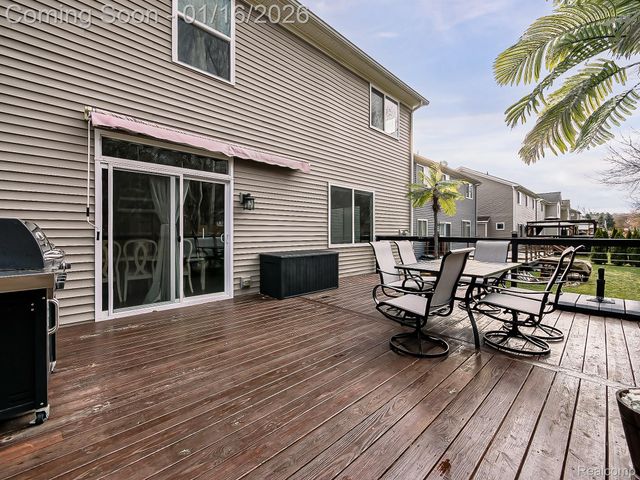 337 Beaver Run, Holly Township, MI 48442