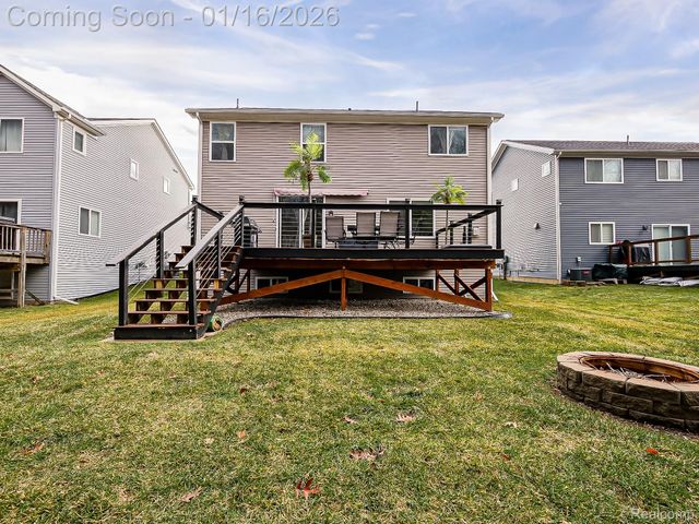 337 Beaver Run, Holly Township, MI 48442