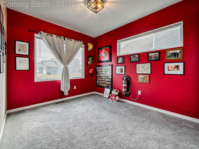 337 Beaver Run, Holly Township, MI 48442