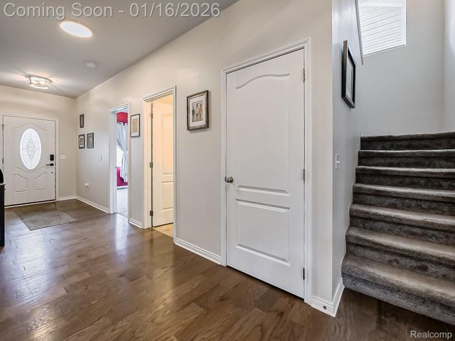 337 Beaver Run, Holly Township, MI 48442