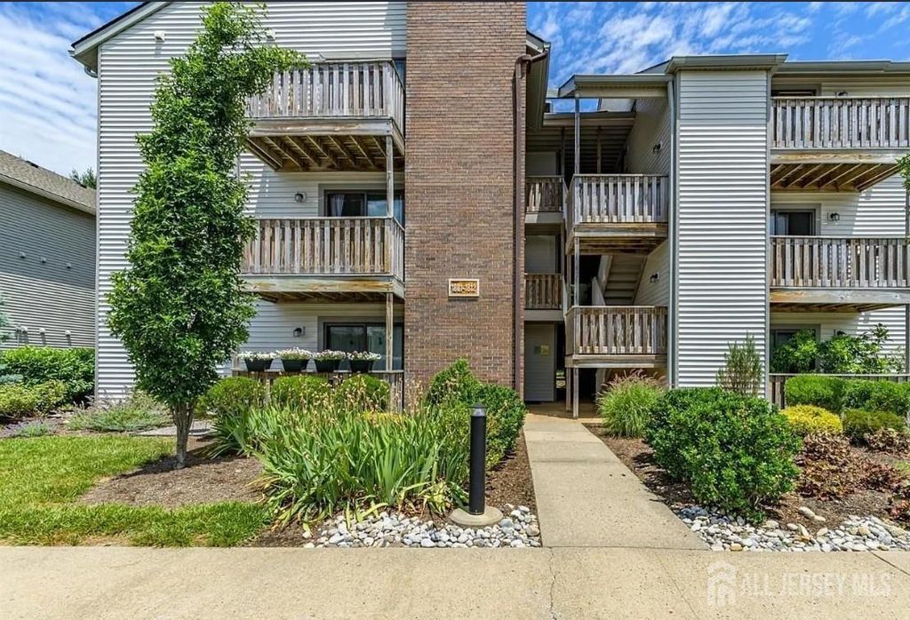 1801 Ravens Crest Drive, Plainsboro, NJ 08536