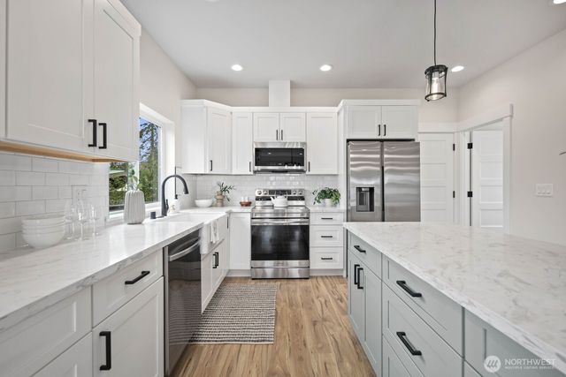 7638 S J Street, Tacoma, WA 98408