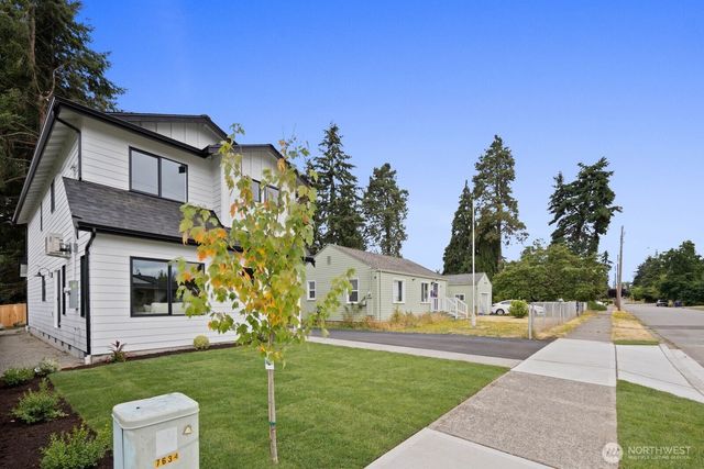 7638 S J Street, Tacoma, WA 98408