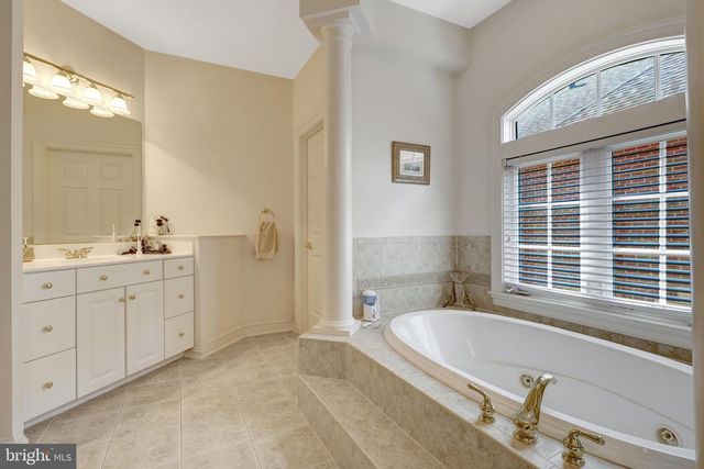 1368 NORTHWYCK CT, Mclean, VA 22102