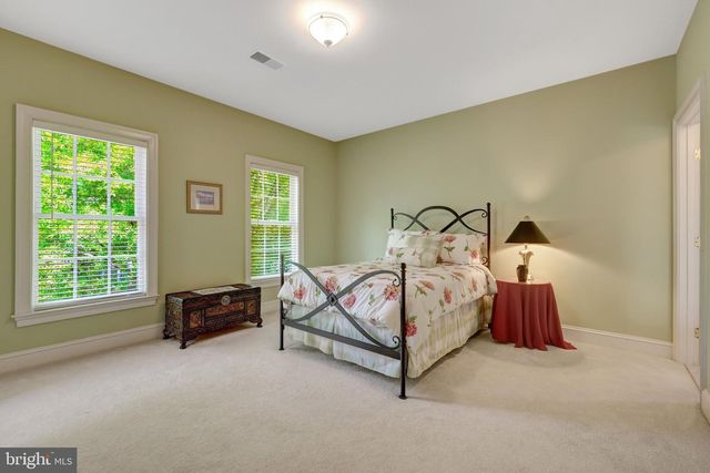 1368 NORTHWYCK CT, Mclean, VA 22102