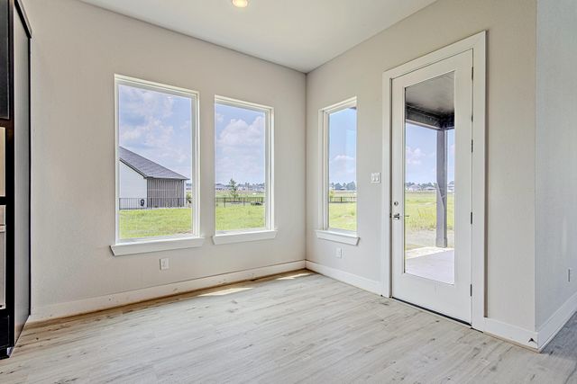 177 Peninsula Point Drive, Montgomery, TX 77356