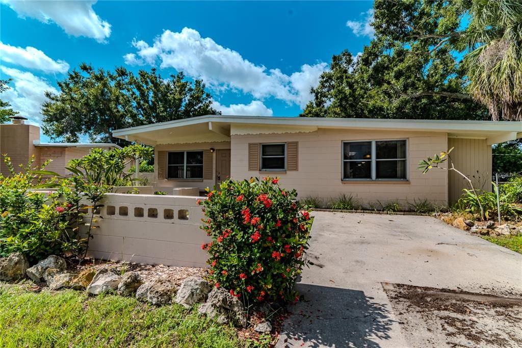 6242 56TH AVENUE N, St Petersburg, FL 33709