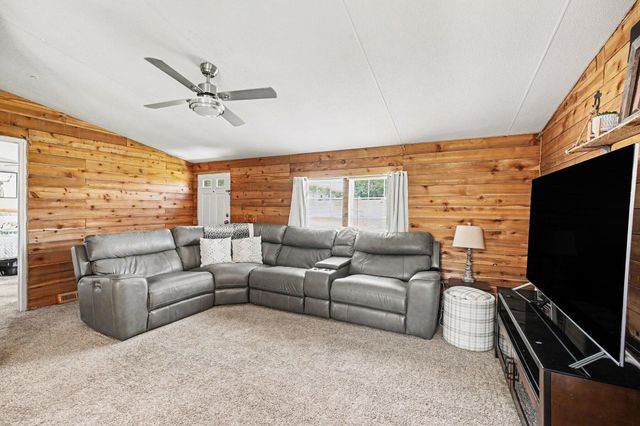 15829 Belmont Drive, Crittenden, KY 41030