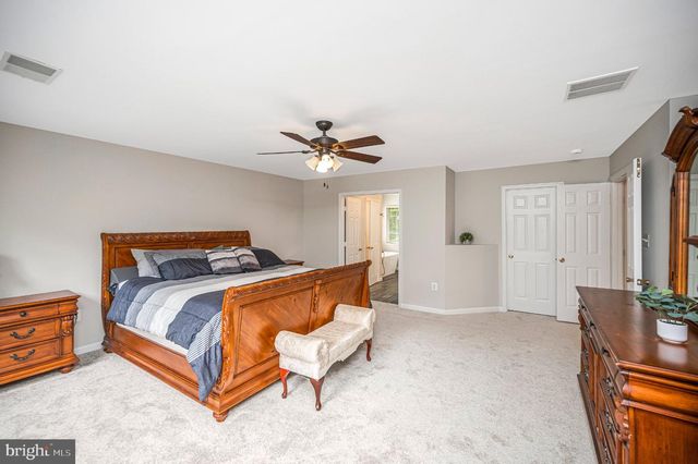 5917 FINCASTLE DR, Manassas, VA 20112