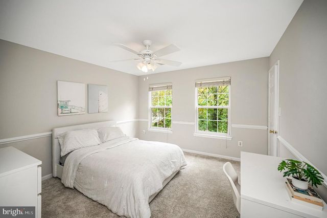 5917 FINCASTLE DR, Manassas, VA 20112