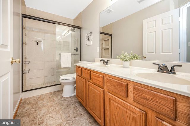 5917 FINCASTLE DR, Manassas, VA 20112