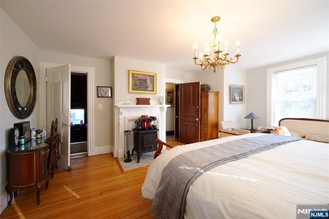 433 New England Terrace, Orange, NJ 07050
