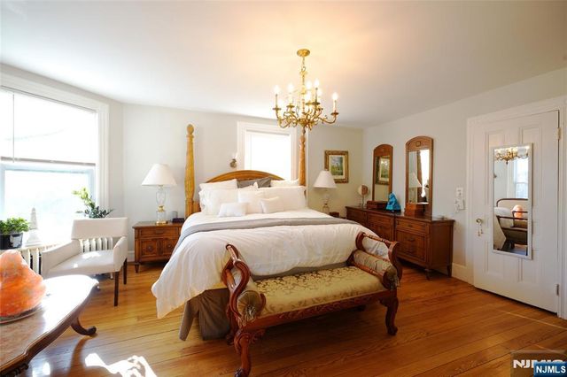 433 New England Terrace, Orange, NJ 07050