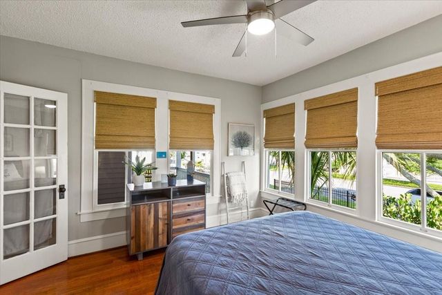 1414 Avenue M, Galveston, TX 77550