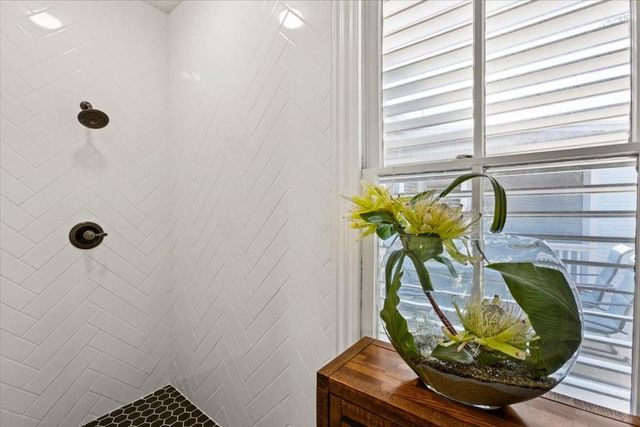 1414 Avenue M, Galveston, TX 77550