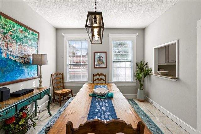 1414 Avenue M, Galveston, TX 77550