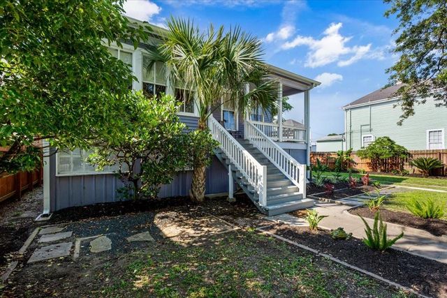 1414 Avenue M, Galveston, TX 77550