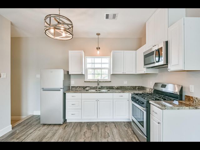 1414 Avenue M, Galveston, TX 77550