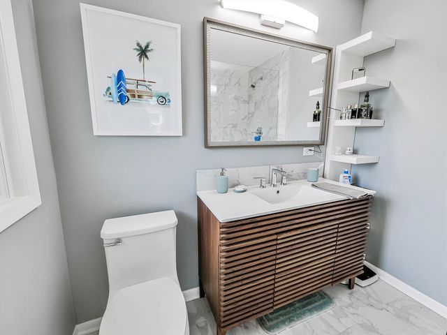 21W051 Woodview Drive, Itasca, IL 60143