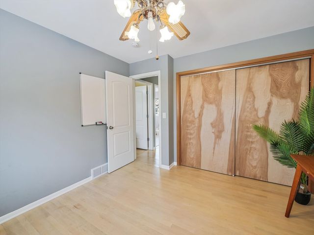 21W051 Woodview Drive, Itasca, IL 60143