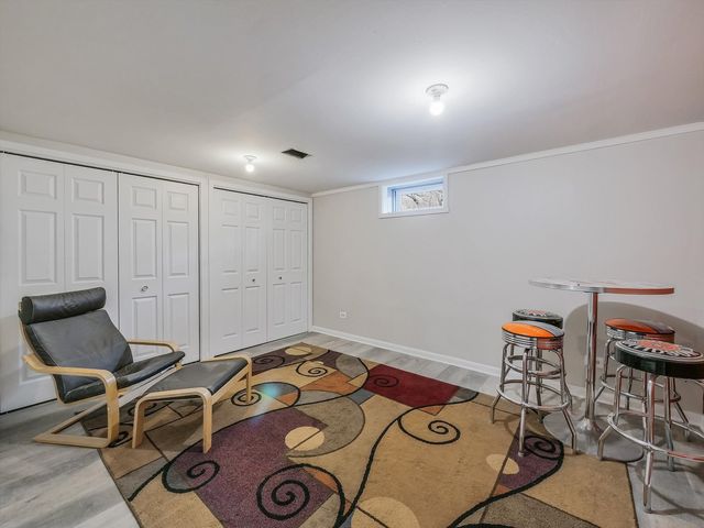 21W051 Woodview Drive, Itasca, IL 60143