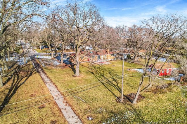 21W051 Woodview Drive, Itasca, IL 60143