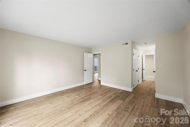 7204 Winery Lane, Charlotte, NC 28227