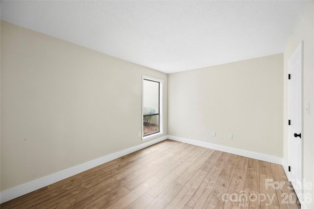7204 Winery Lane, Charlotte, NC 28227