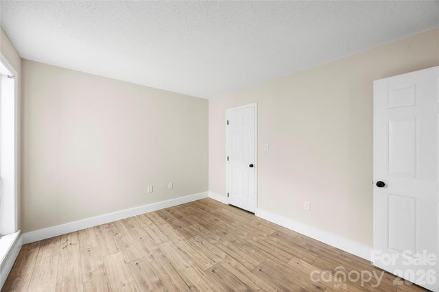 7204 Winery Lane, Charlotte, NC 28227