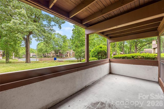 7204 Winery Lane, Charlotte, NC 28227