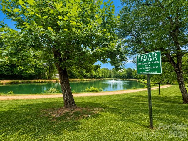 7204 Winery Lane, Charlotte, NC 28227