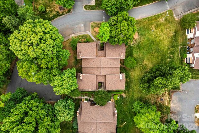 7204 Winery Lane, Charlotte, NC 28227