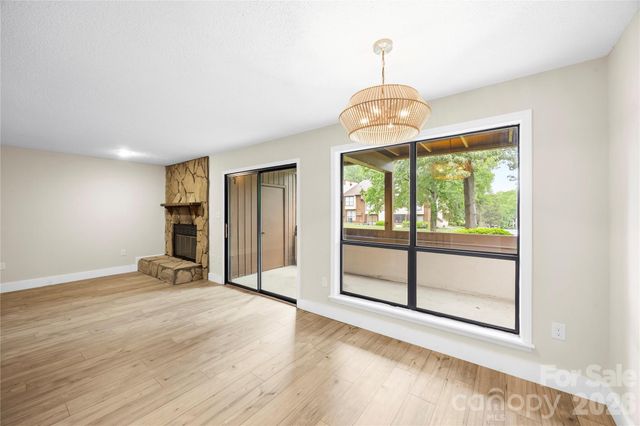 7204 Winery Lane, Charlotte, NC 28227