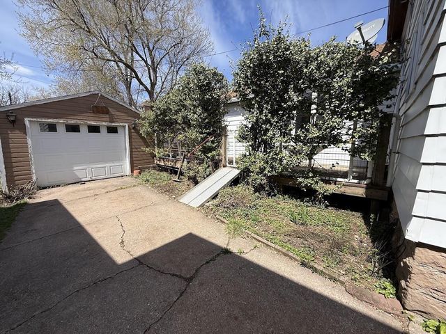 857 FRANKLIN STREET, Oshkosh, WI 54901