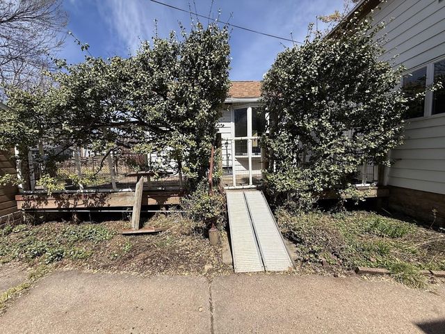 857 FRANKLIN STREET, Oshkosh, WI 54901