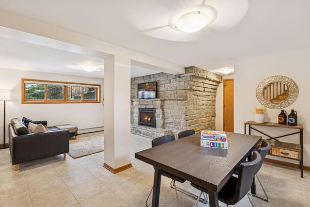 2141 Scott Avenue N, Golden Valley, MN 55422