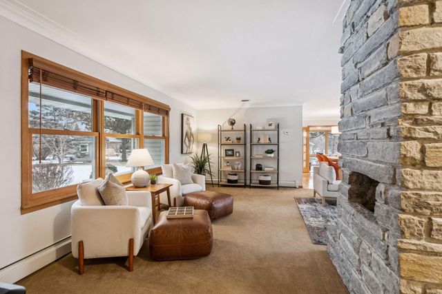 2141 Scott Avenue N, Golden Valley, MN 55422