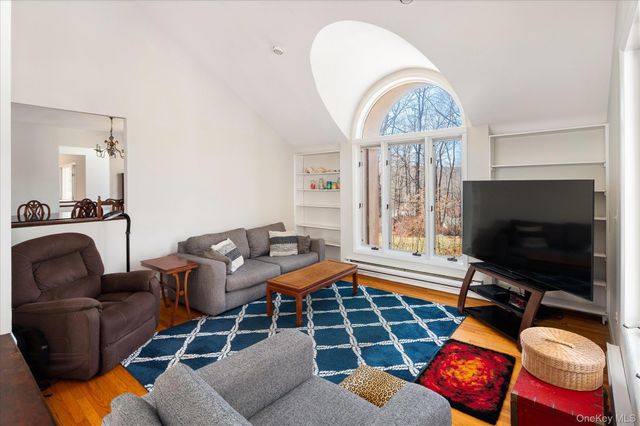 17 Highview Road, Pound Ridge, NY 10576