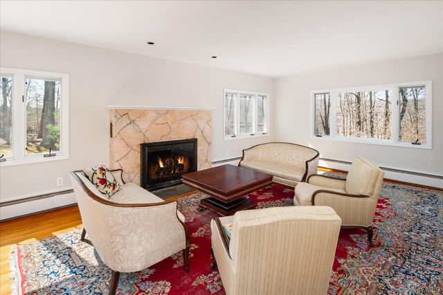 17 Highview Road, Pound Ridge, NY 10576