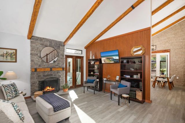 6433 La Paloma St, Carlsbad, CA 92009