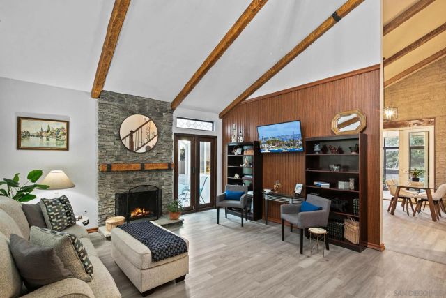 6433 La Paloma St, Carlsbad, CA 92009