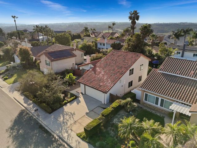 6433 La Paloma St, Carlsbad, CA 92009