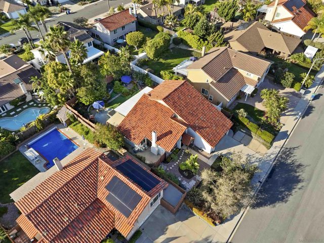 6433 La Paloma St, Carlsbad, CA 92009